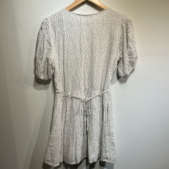 Abercrombie & Fitch Puff Sleeve Mini Dress - Picture 4 of 10